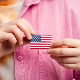 Flag lapel pins